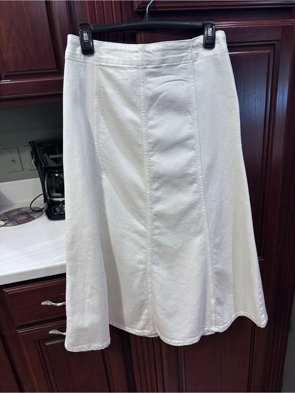 NWOT Liz Claiborne 4/6 white Jean skirt - price firm